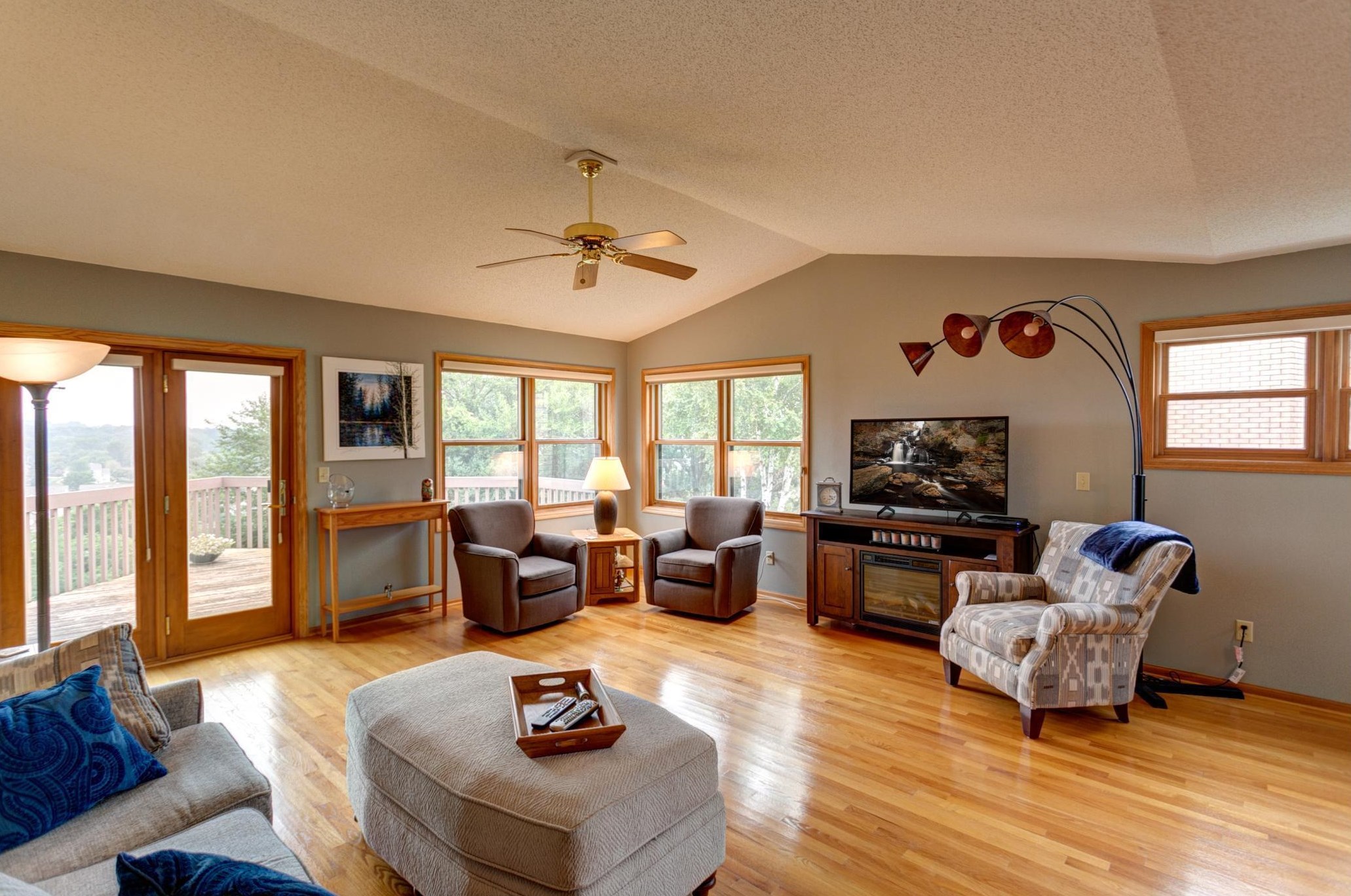 73 Conner Cir, Rochester MN 55902-0800 exterior