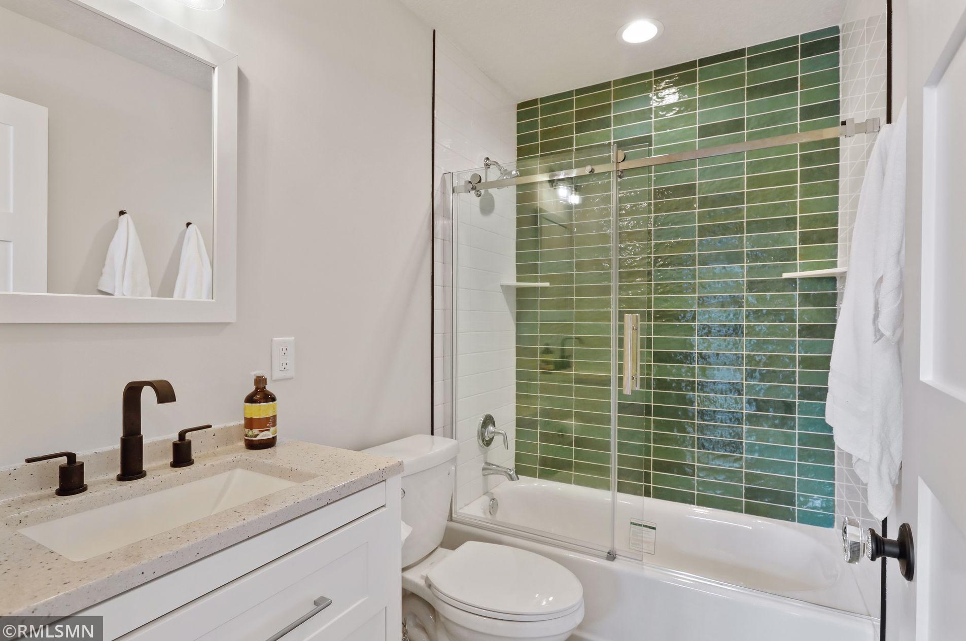 165 Mound Ave, Orono MN  55331-8572 exterior