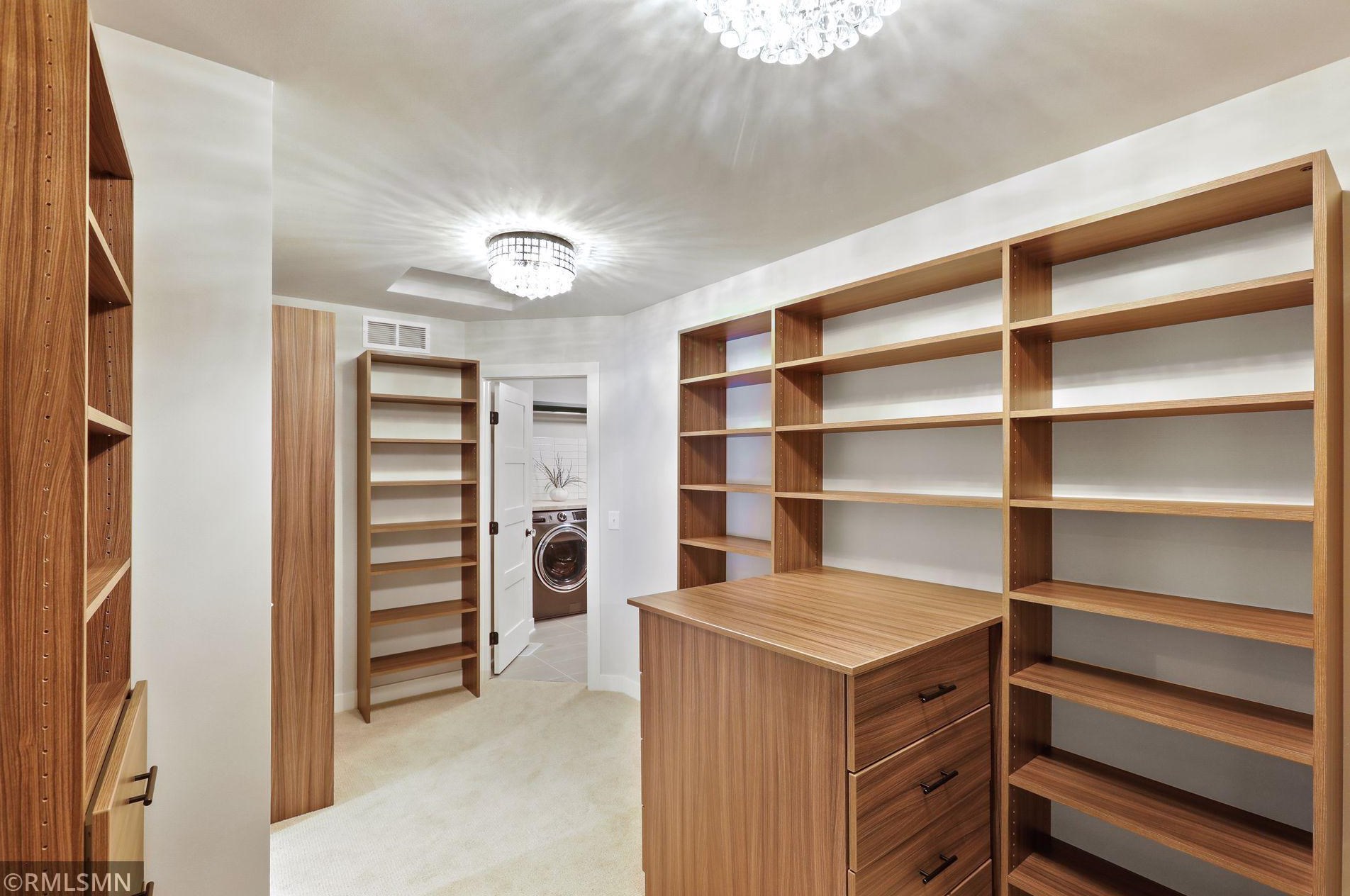 165 Mound Ave, Orono MN  55331-8572 exterior