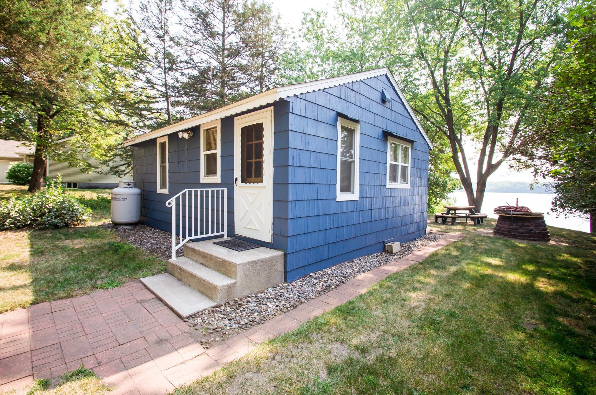 4719 109th Ave, Clear Lake MN  55319-9799 exterior