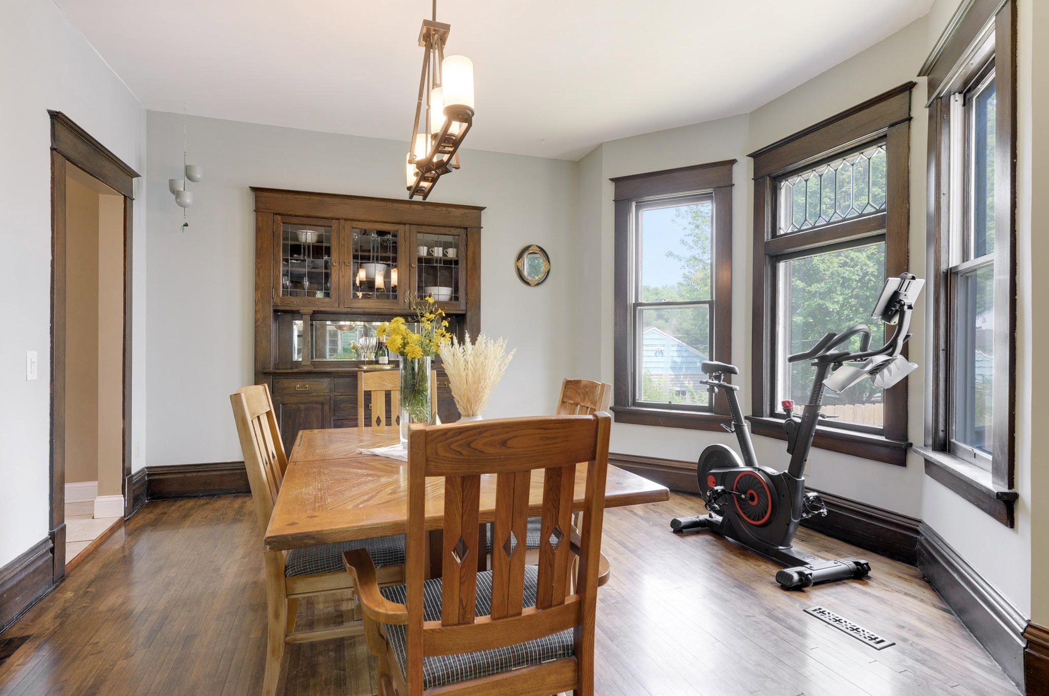 1039 Margaret St, Saint Paul MN  55106-4618 exterior