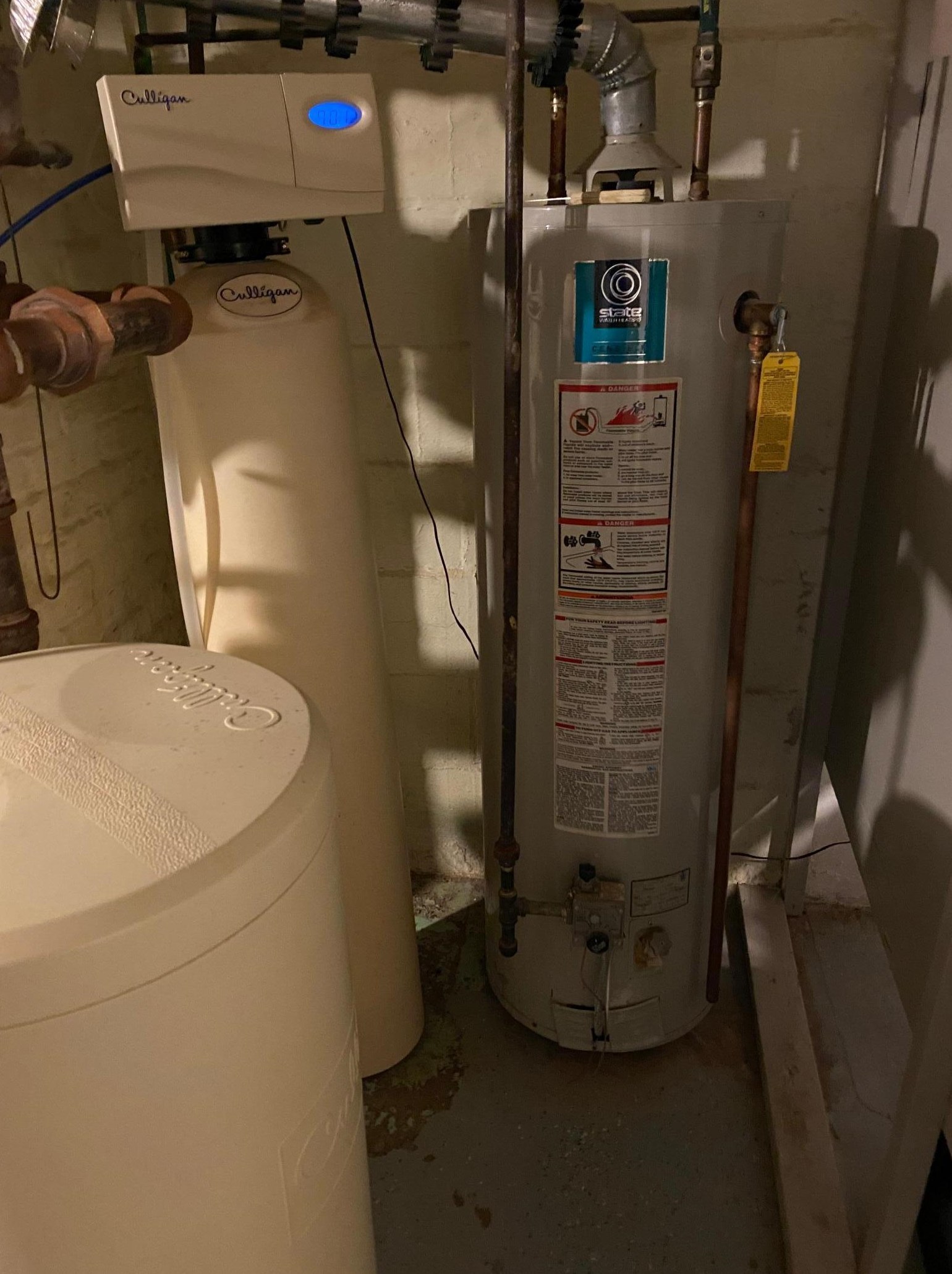 403 Vine Ave, Oakland MN  56007-4453 exterior