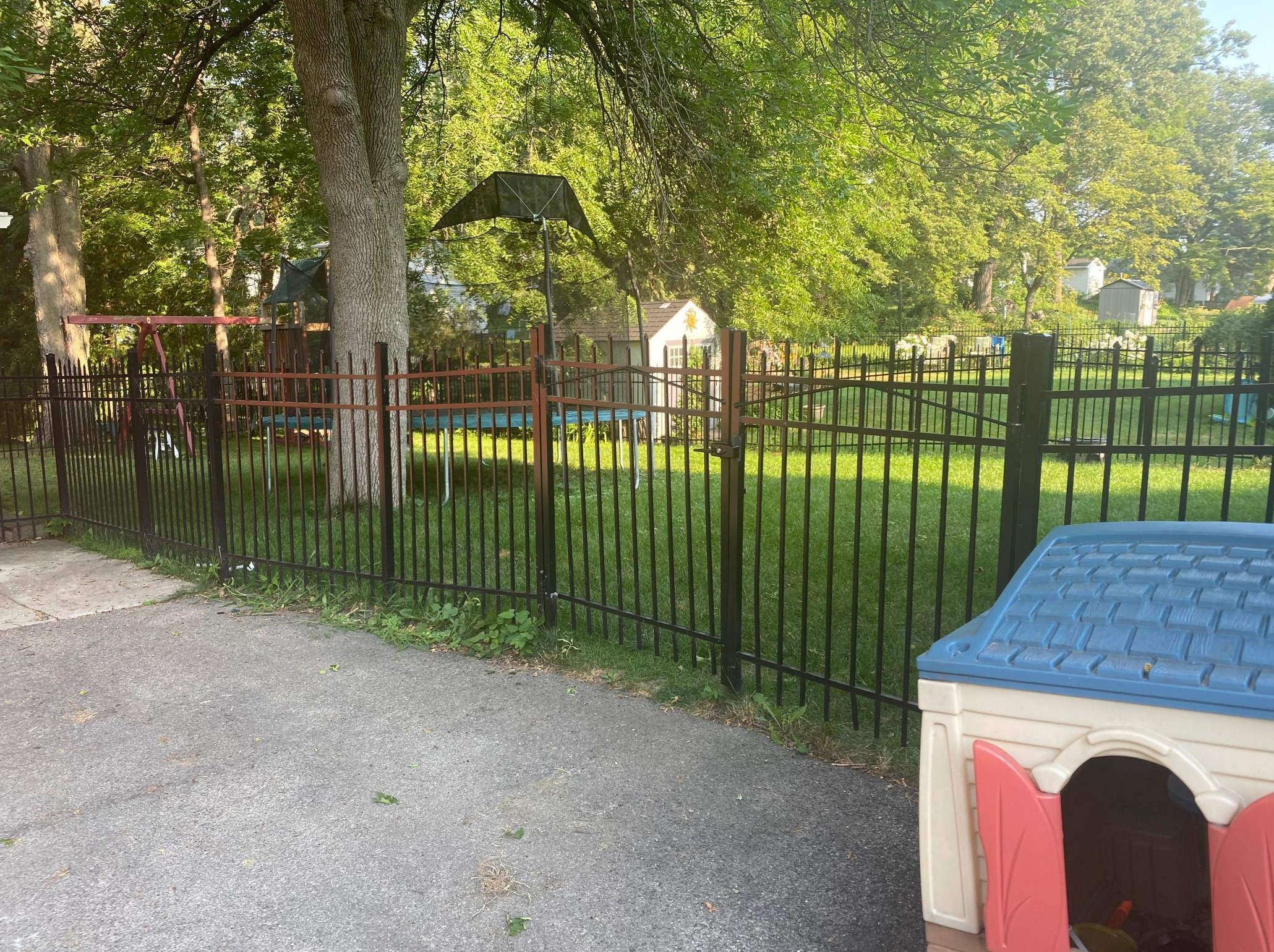 403 Vine Ave, Oakland MN  56007-4453 exterior