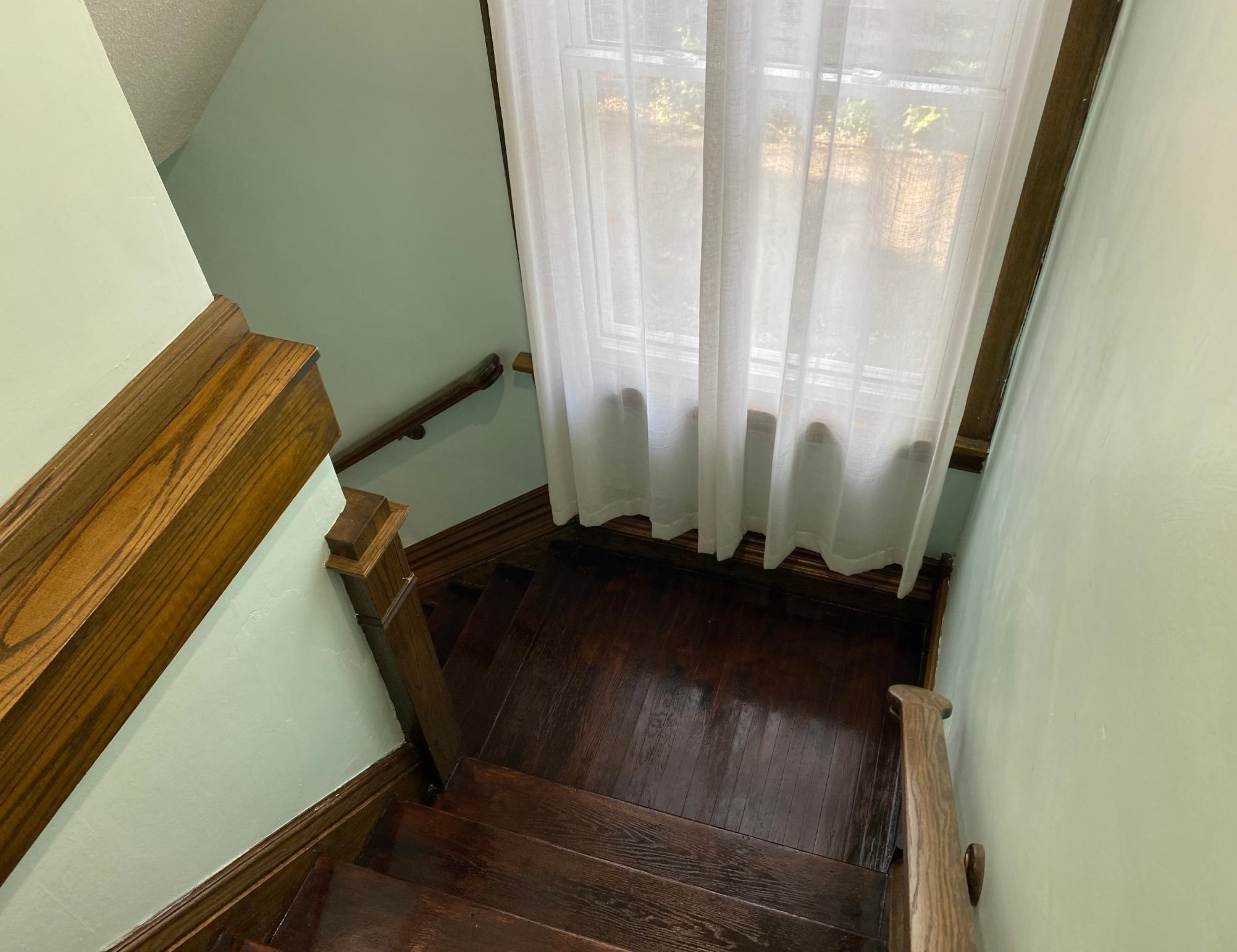 403 Vine Ave, Oakland MN  56007-4453 exterior