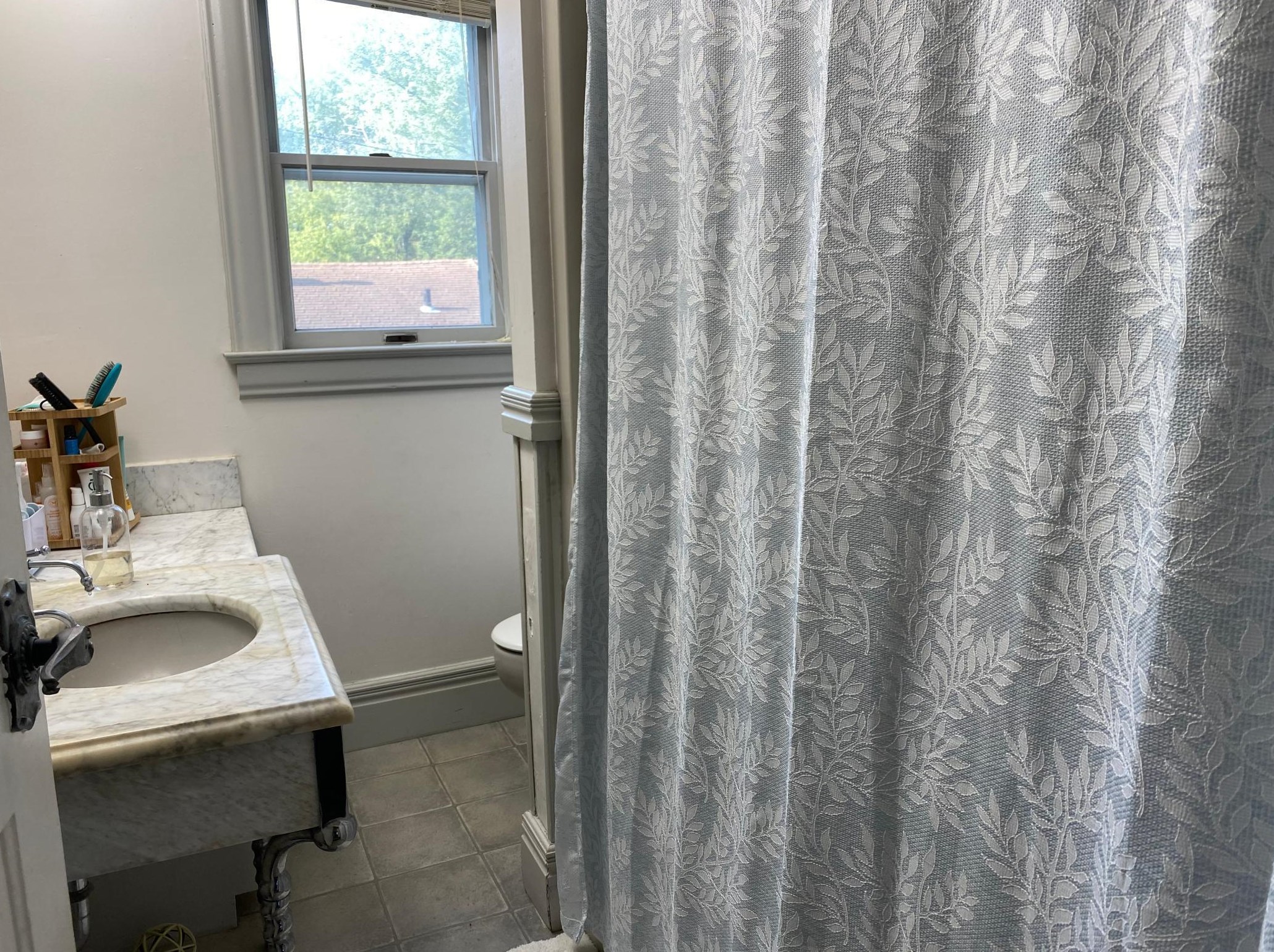 403 Vine Ave, Oakland MN  56007-4453 exterior