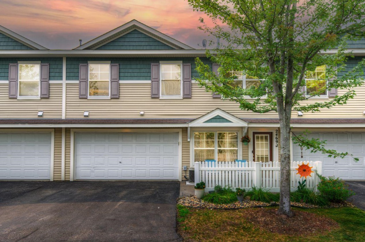 2469 Dawes Pl, Troy WI  54022-3090 exterior