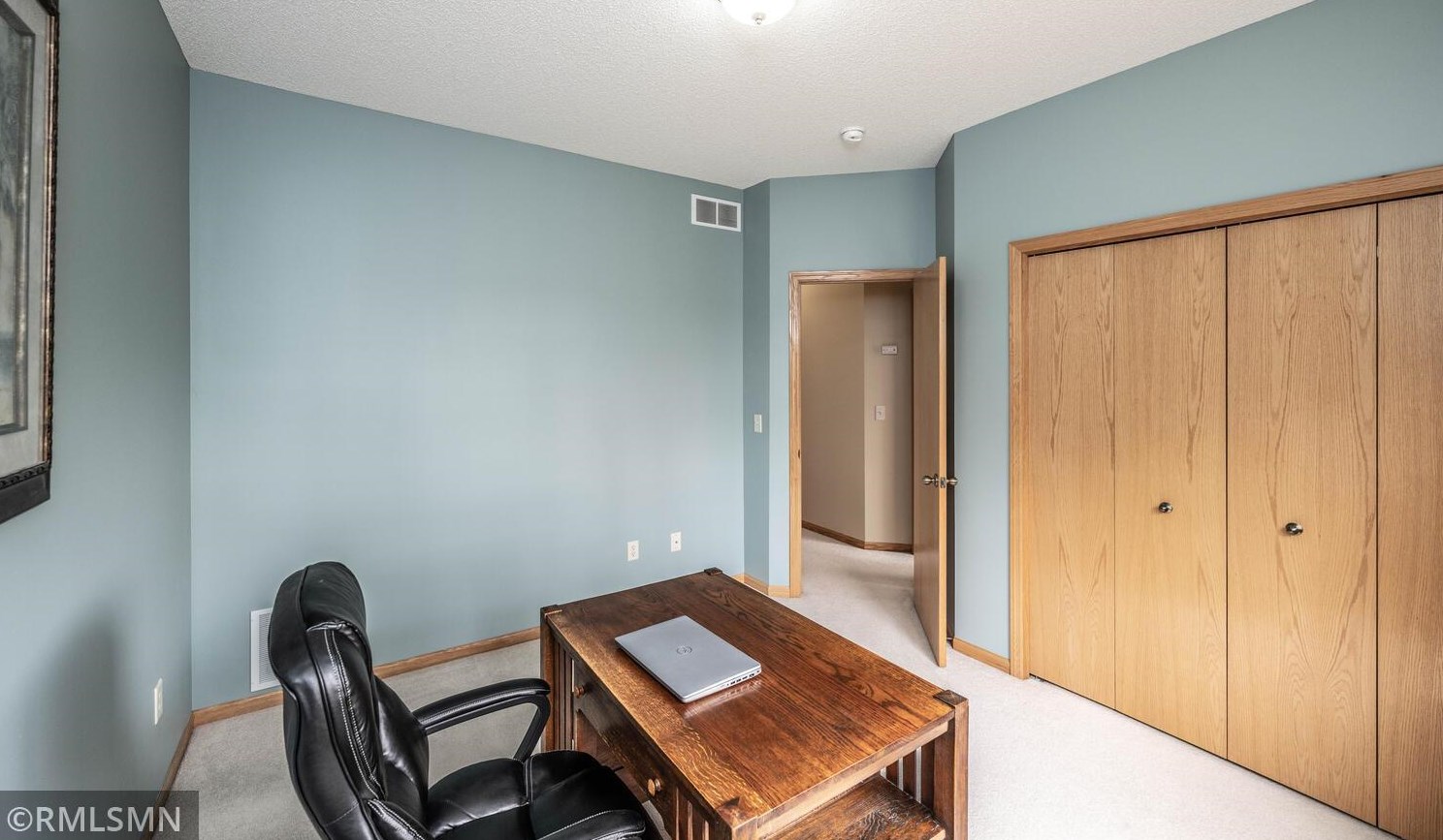 1319 Thye Pkwy, Waterford MN  55057-4856 exterior