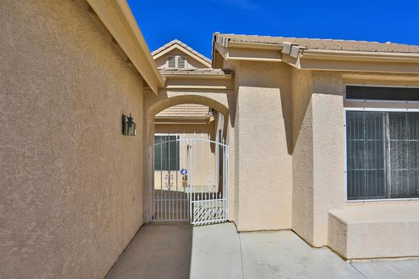 11393 Country Club Dr, Apple Valley, CA 92308 - MLS 534008 ...