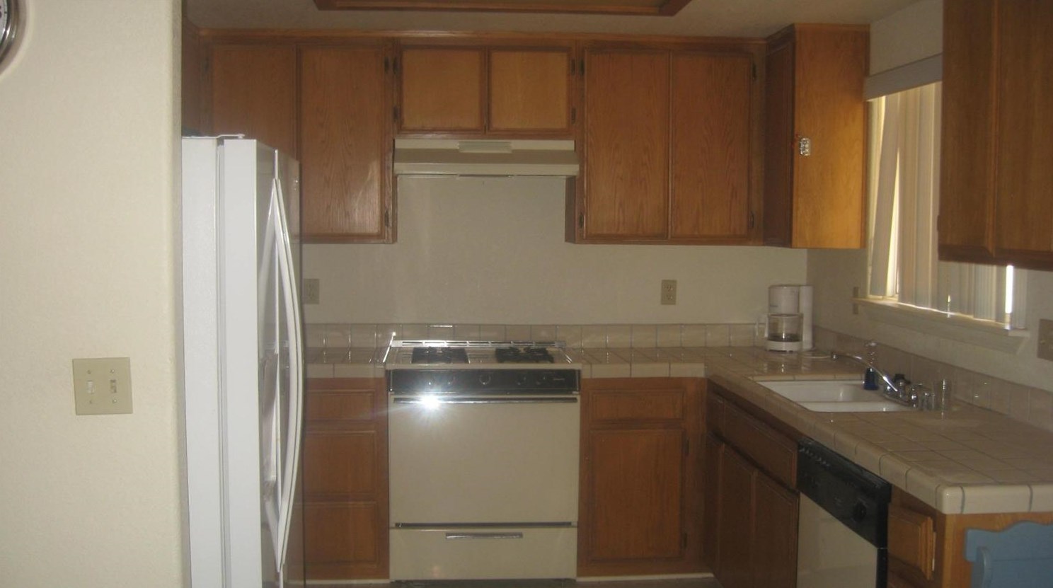 1277 Locust Rd, Pinon Hills CA  92372-9369 exterior