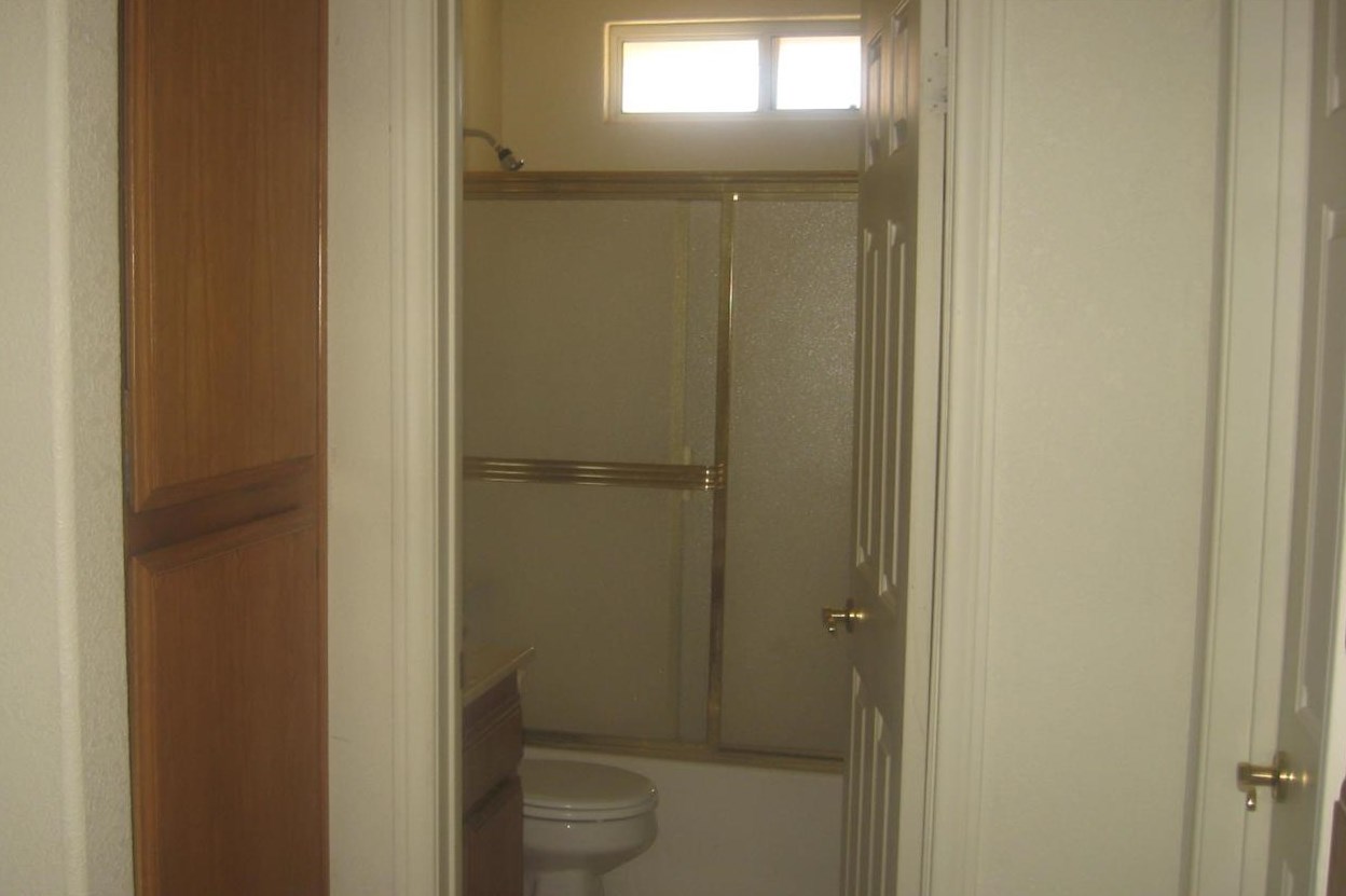 1277 Locust Rd, Pinon Hills CA  92372-9369 exterior