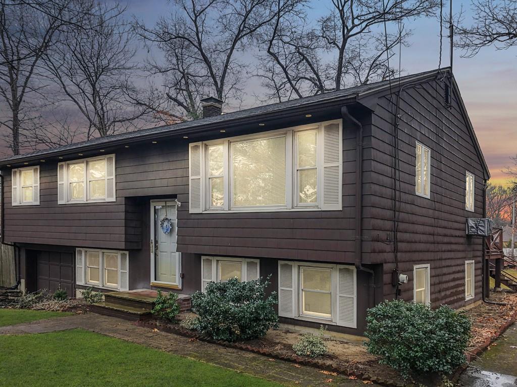 1561 Shawsheen St Tewksbury Ma 01876 Mls 72633637 Coldwell 1561 Shawsheen St Tewksbury Ma 01876