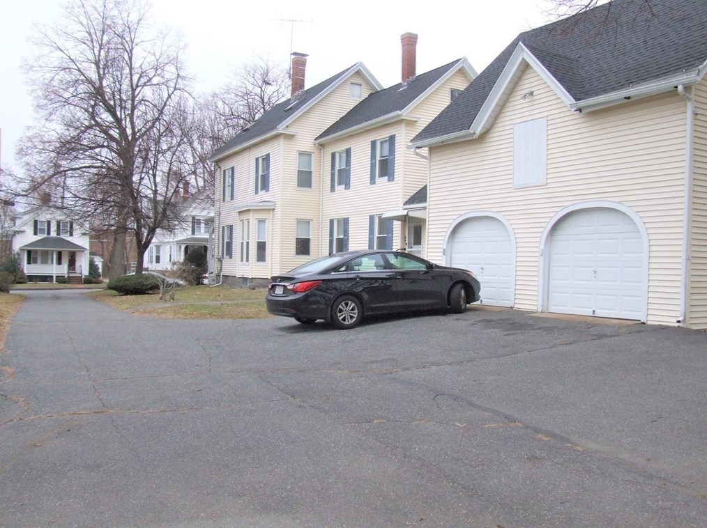 24 Florence St, Andover MA  01810-3611 exterior