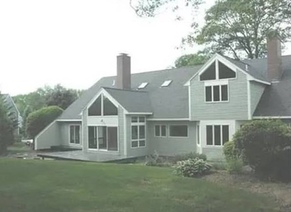 130 Emerson Rd, Lexington MA  02420-2100 exterior