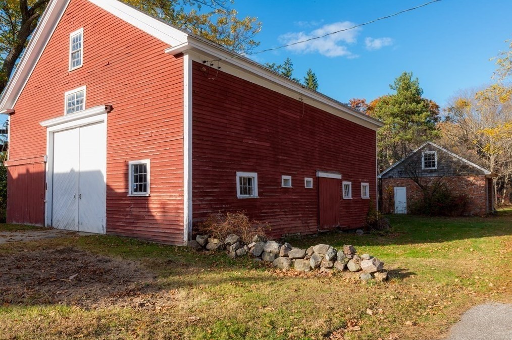 15 Coleman Rd, Byfield MA  01922-2802 exterior