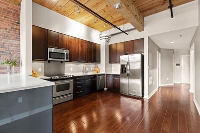 1241-1255 Adams #B507 - Photo 1