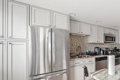11 Cheever St - Photo 1