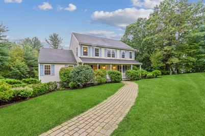 71 Laurel Drive - Photo 1