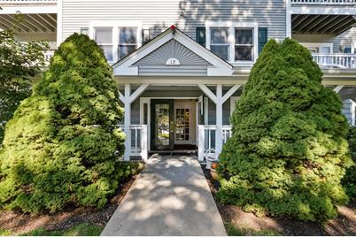 12 Meeting House Lane #207 - Photo 1
