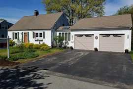 5 st ayer ma mechanic Ayer, Coldwell    01432  71577773 Banker St., 4th 5 MA MLS