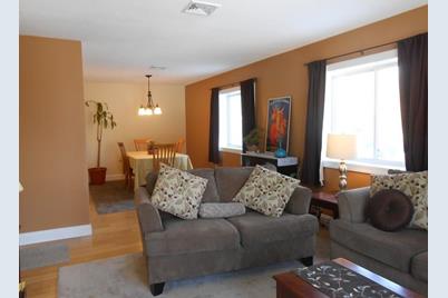 45 Loomis St 112 Malden Ma 02148 Mls 72292592 Coldwell Banker 45 Loomis St 112 Photo 1