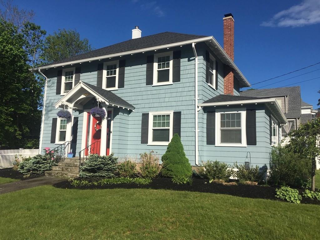 229 Pleasant St, Marblehead, MA 01945 - MLS 72506223 - Coldwell Banker