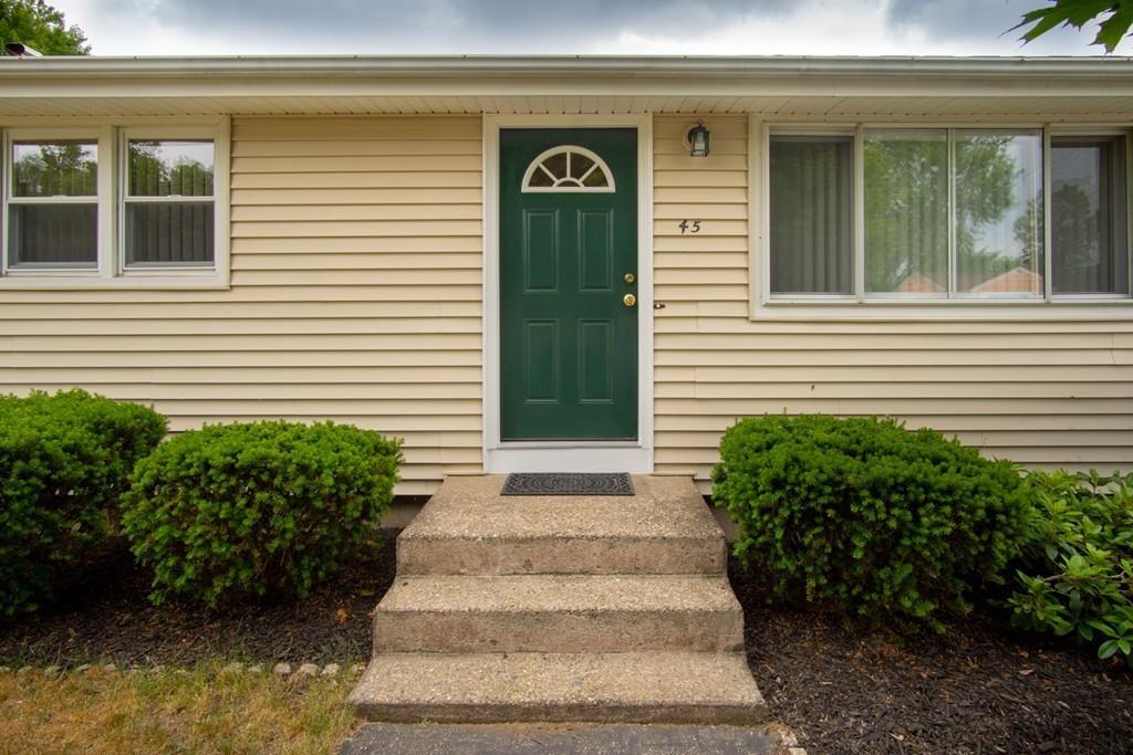 45 Armanella St, Chicopee, MA 01020 - MLS 72681037 ...
