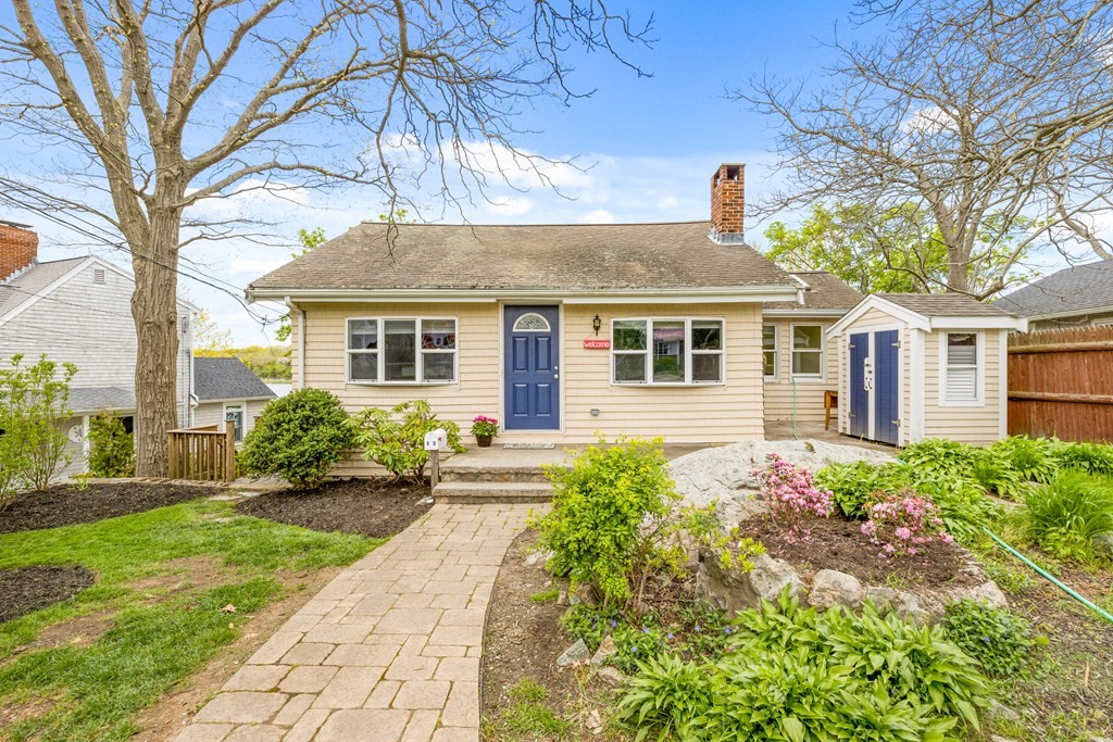 40 Bonnie Brier Cir, Hingham, MA 02043 MLS 72837948 Coldwell Banker