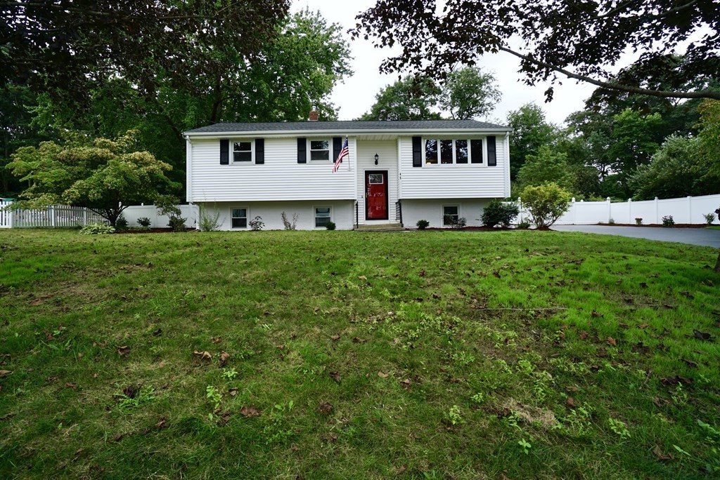 45 Nicholas Rd Raynham Ma 02767 Mls 72899682 Coldwell Banker