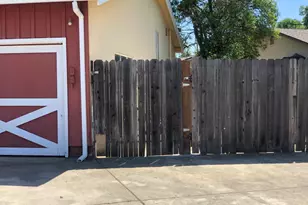 8896 Kelsey Dr, Elk Grove, CA 95624 - Photo 13