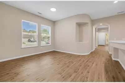 5520 Elkhart Street, Sacramento, CA 95835 - Photo 15