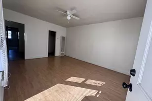 11 E Geary St, Stockton, CA 95204 - Photo 3