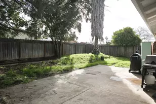 7224 W Arutas Dr, North Highlands, CA 95660 - Photo 17