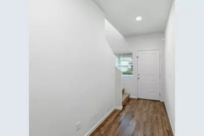 8217 Kossum Way, Elk Grove, CA 95624 - Photo 5