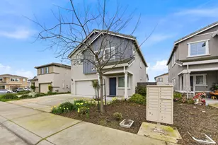 8217 Kossum Wy, Elk Grove, CA 95624 - Photo 3