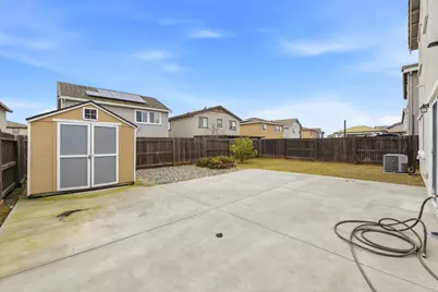 8217 Kossum Way, Elk Grove, CA 95624 - Photo 39
