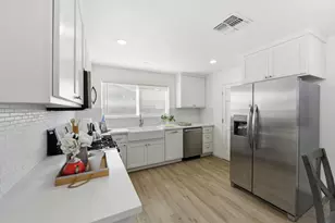 7019 Uranus Pkwy, Sacramento, CA 95823 - Photo 11