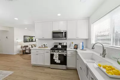 7019 Uranus Parkway, Sacramento, CA 95823 - Photo 13