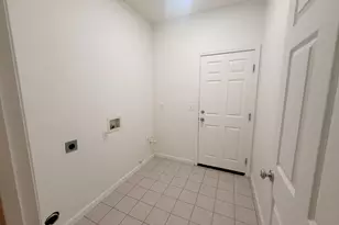 1717 E 13th St, Stockton, CA 95206 - Photo 5