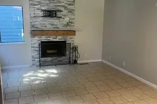 8667 Mariners Dr Dr, Stockton, CA 95219 - Photo 11