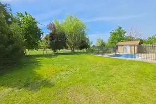 14305 Spyglass Cir, Chowchilla, CA 93610 - Photo 17