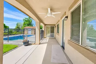 14305 Spyglass Cir, Chowchilla, CA 93610 - Photo 7