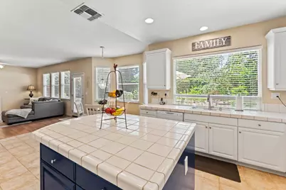 3001 Bergamo Court, Sacramento, CA 95833 - Photo 9