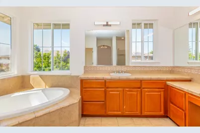 845 Village Avenue, Lathrop, CA 95330 - Photo 15