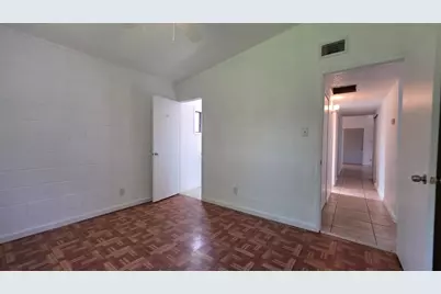 5725 Manmar Way, Sacramento, CA 95823 - Photo 11