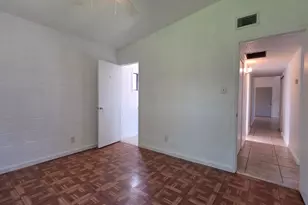 5725 Manmar Way, Sacramento, CA 95823 - Photo 11
