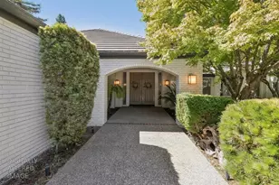 9860 Country Park Ct, Granite Bay, CA 95661 - Photo 3