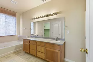 2579 Aurora Dr, Yuba City, CA 95991 - Photo 35