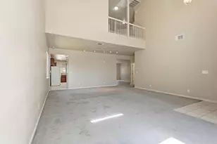 2579 Aurora Dr, Yuba City, CA 95991 - Photo 7