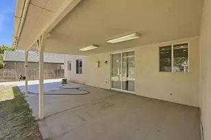 2579 Aurora Dr, Yuba City, CA 95991 - Photo 43