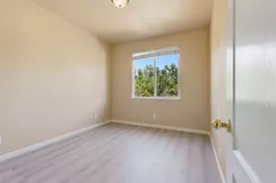 2579 Aurora Dr, Yuba City, CA 95991 - Photo 21